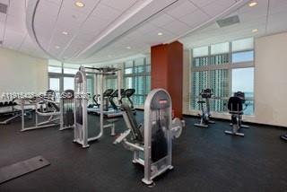 300 S Biscayne Blvd #T-1509, Miami FL 33131