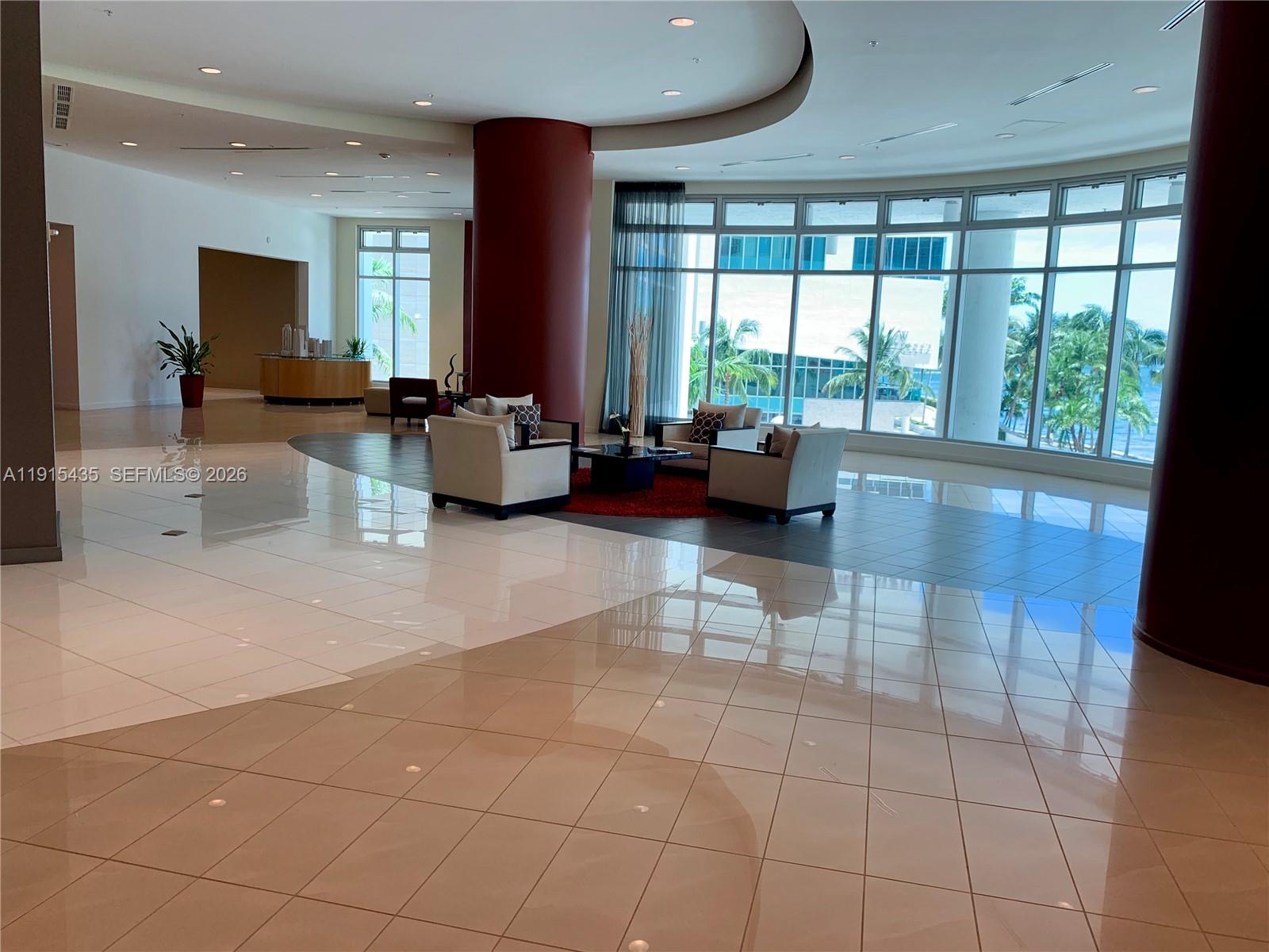300 S Biscayne Blvd #T-1509, Miami FL 33131