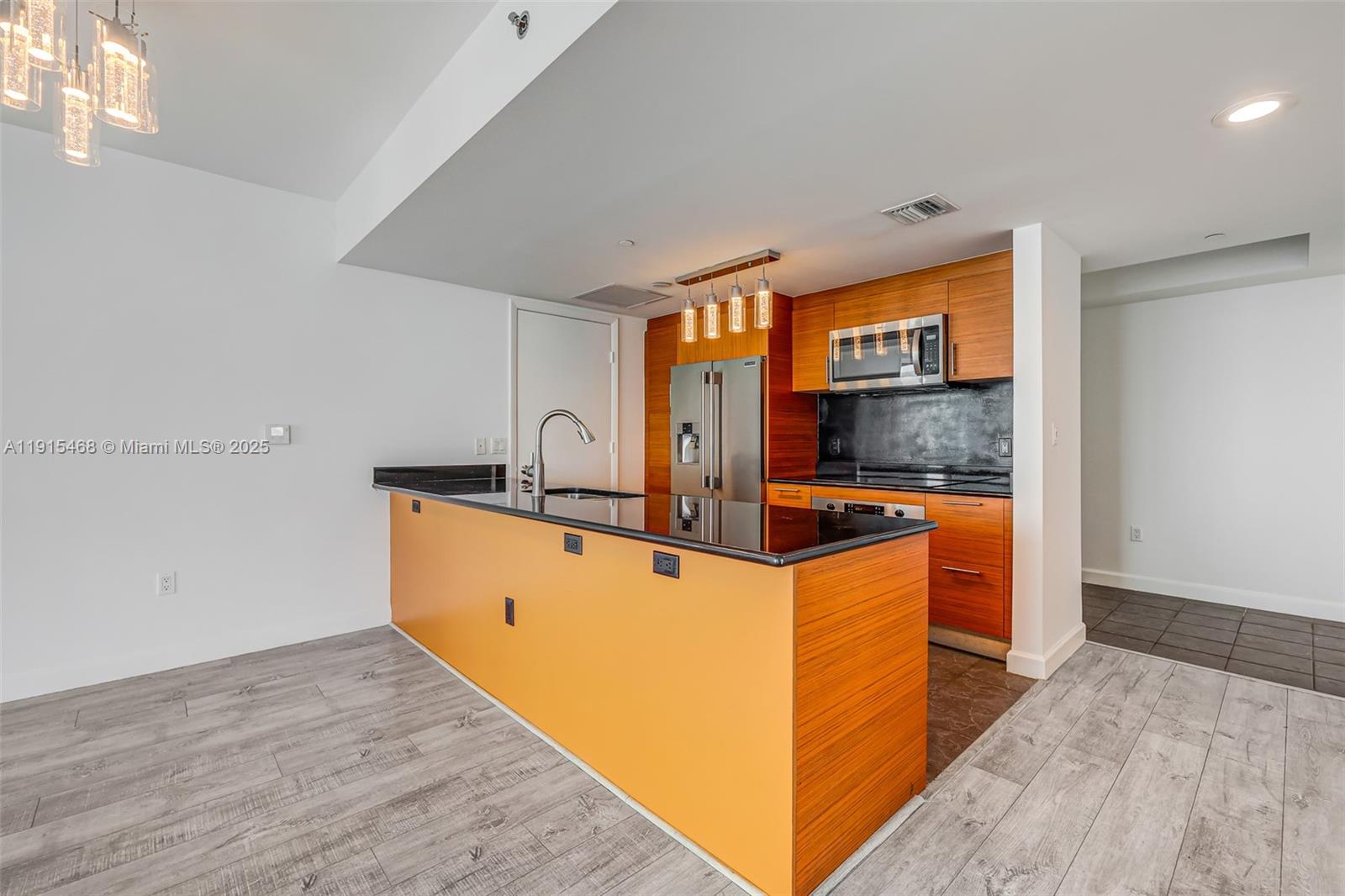 50 Biscayne Blvd #3902, Miami FL 33132