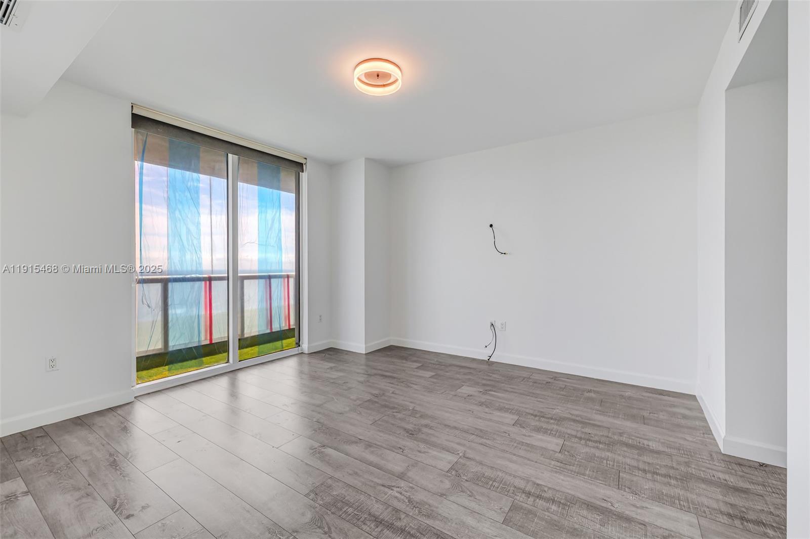 50 Biscayne Blvd #3902, Miami FL 33132