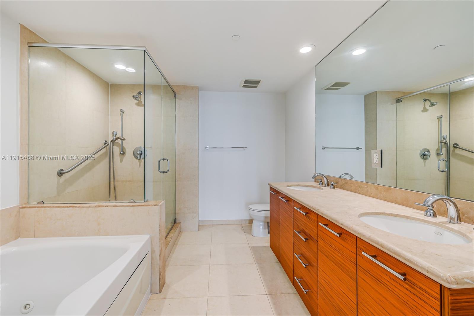 50 Biscayne Blvd #3902, Miami FL 33132