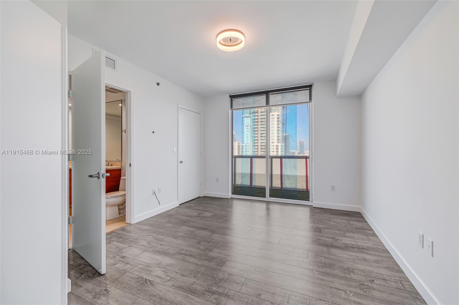 50 Biscayne Blvd #3902, Miami FL 33132