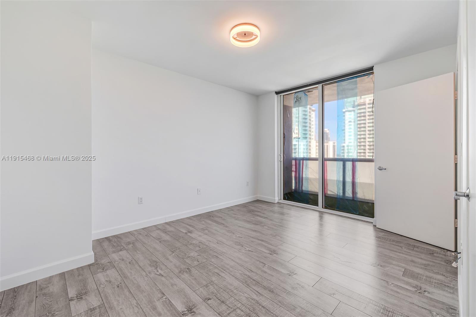 50 Biscayne Blvd #3902, Miami FL 33132