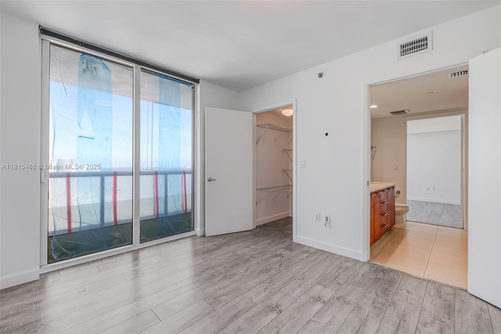 50 Biscayne Blvd #3902, Miami FL 33132