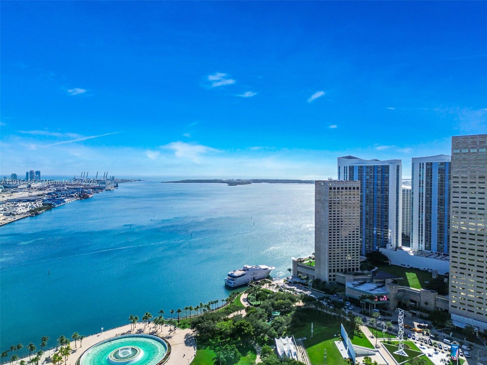 50 Biscayne Blvd #3902, Miami FL 33132
