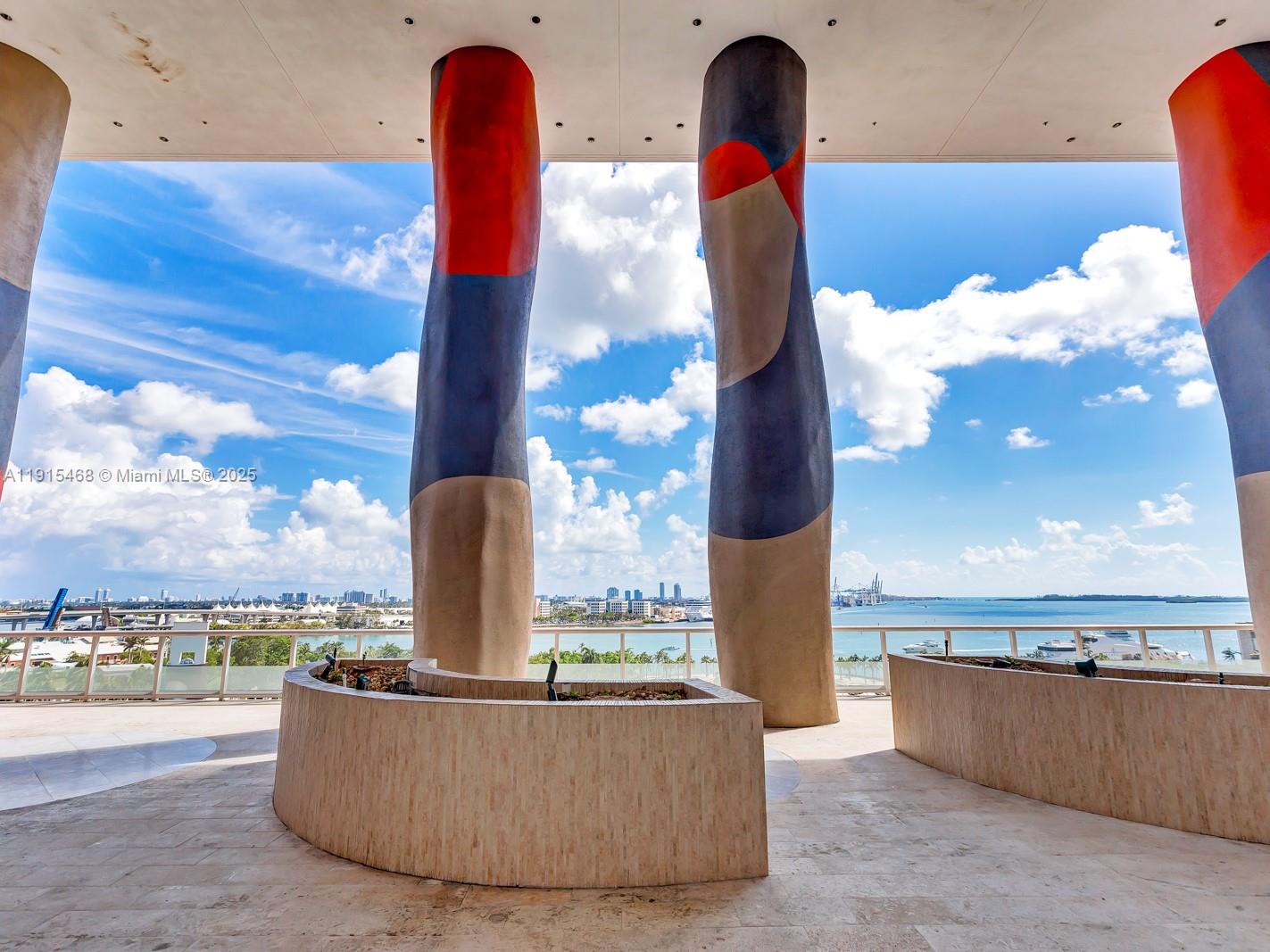 50 Biscayne Blvd #3902, Miami FL 33132
