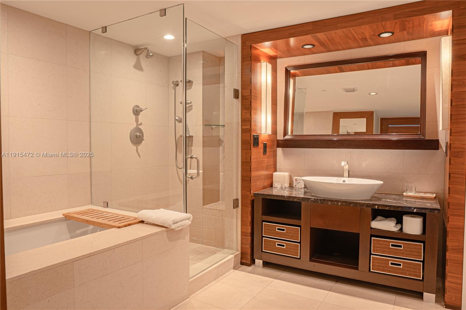 6801 Collins Ave #1002, Miami Beach FL 33141