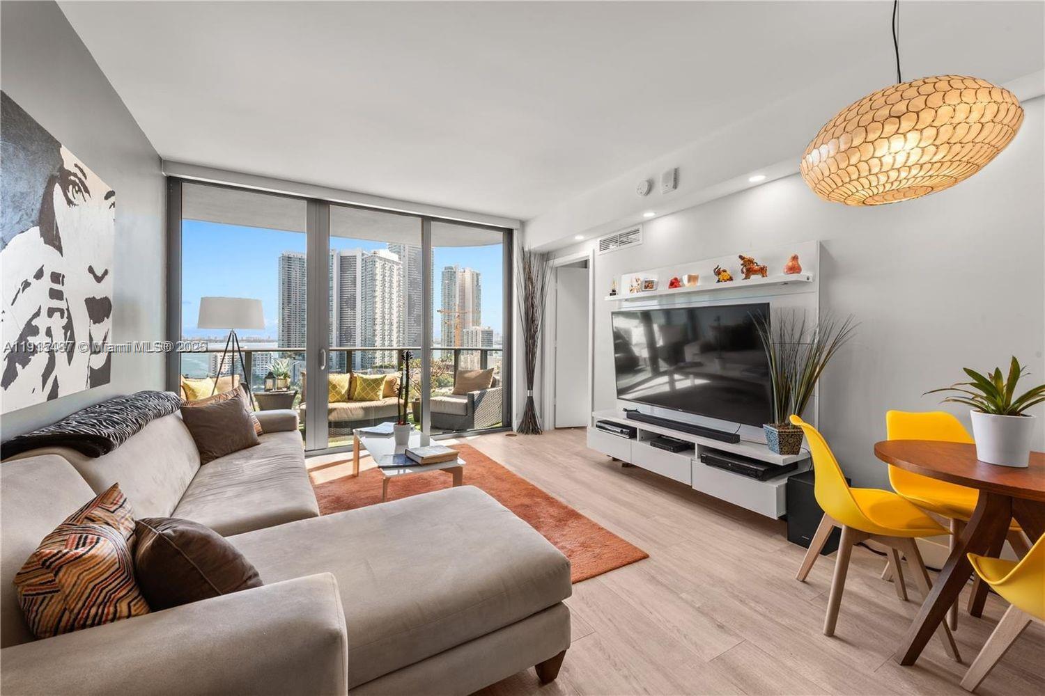 121 NE 34th St #1705, Miami FL 33137