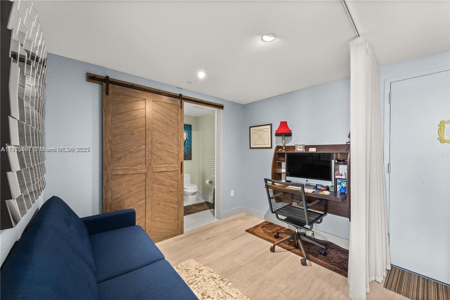 121 NE 34th St #1705, Miami FL 33137