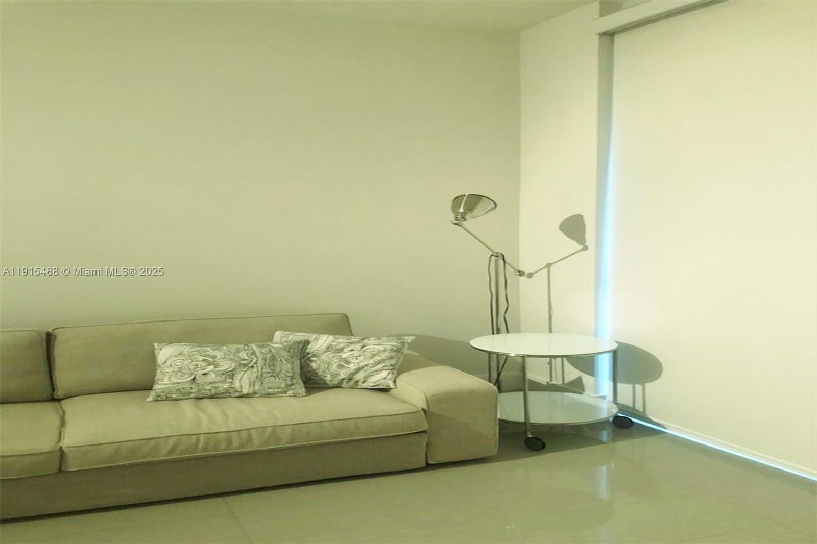 253 NE 2nd St #2706, Miami FL 33132