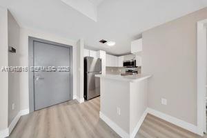 185 SE 14th Ter #2008, Miami FL 33131
