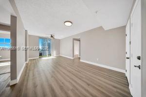185 SE 14th Ter #2008, Miami FL 33131