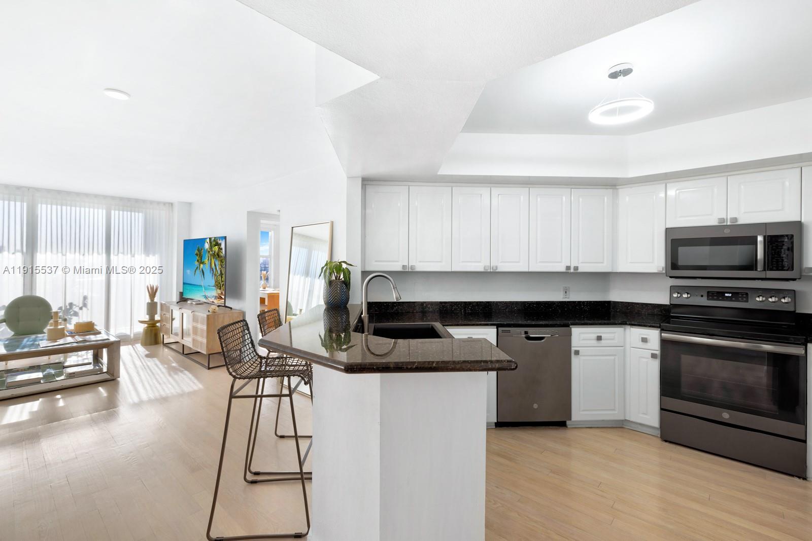 1800 Sunset Harbour Dr #803, Miami Beach FL 33139