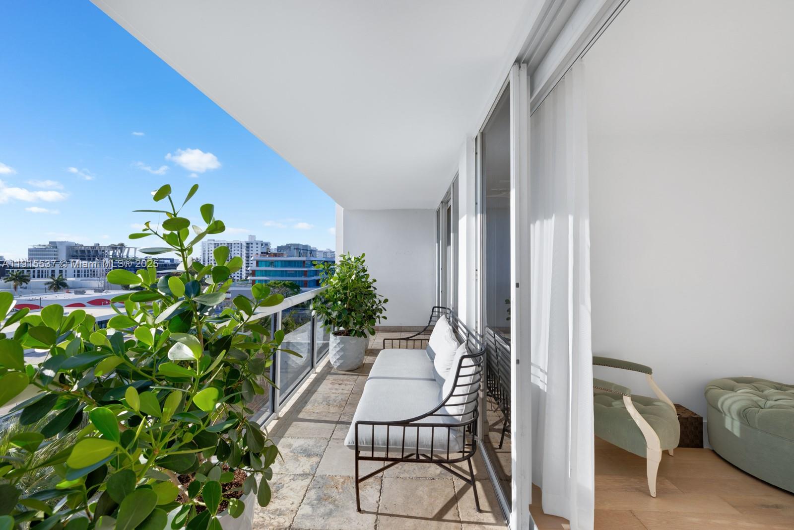 1800 Sunset Harbour Dr #803, Miami Beach FL 33139