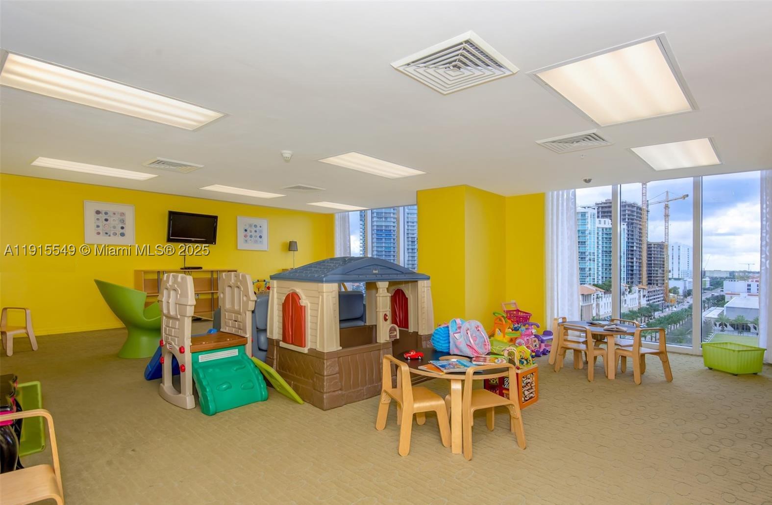 16699 Collins Ave #1105, Sunny Isles Beach FL 33160