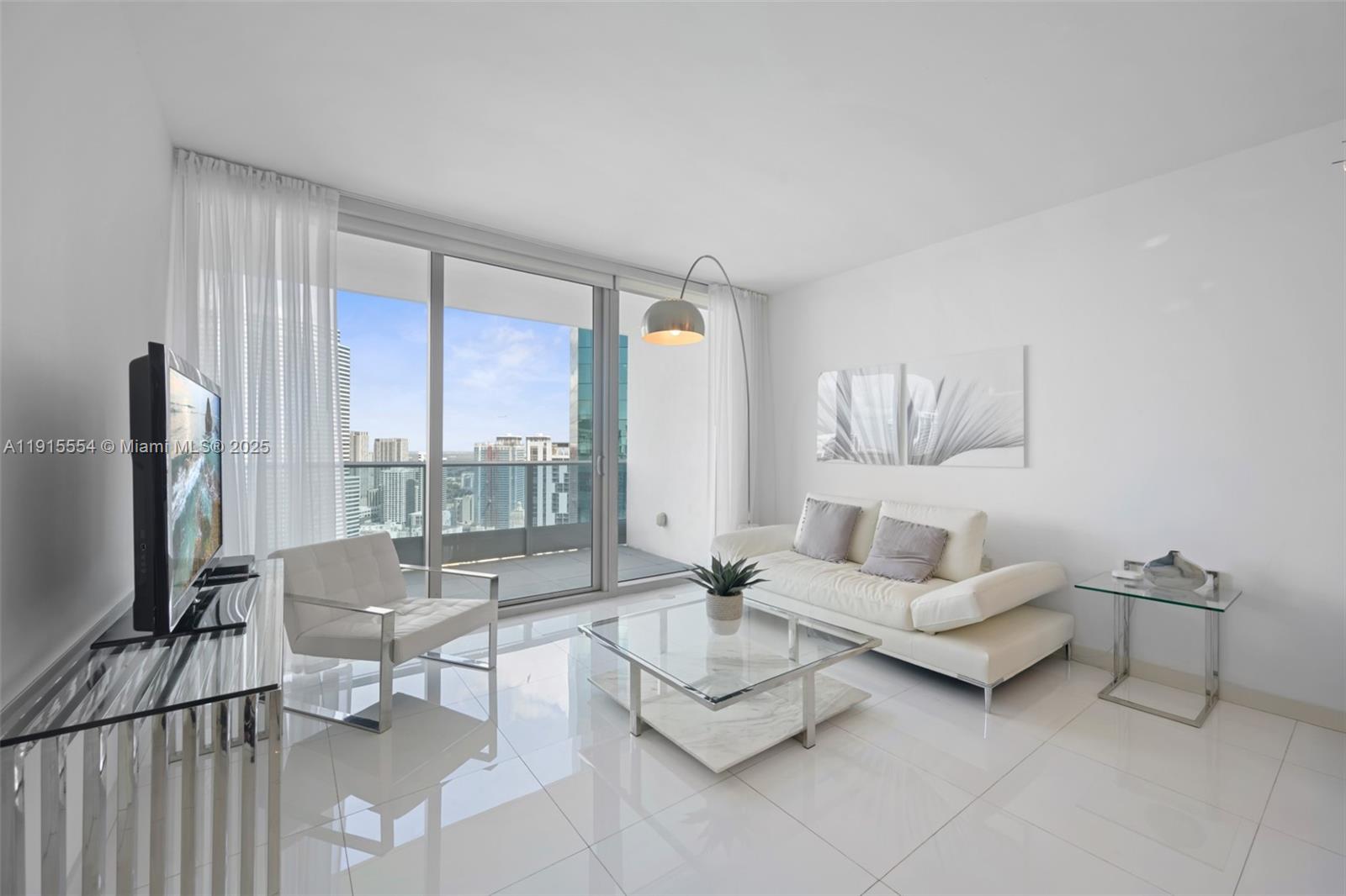 200 Biscayne Boulevard Way #4314, Miami FL 33131
