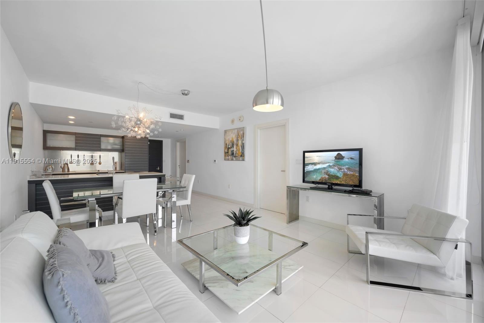 200 Biscayne Boulevard Way #4314, Miami FL 33131