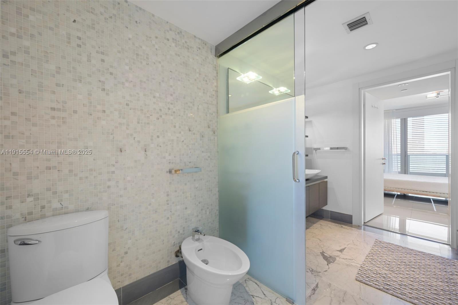 200 Biscayne Boulevard Way #4314, Miami FL 33131