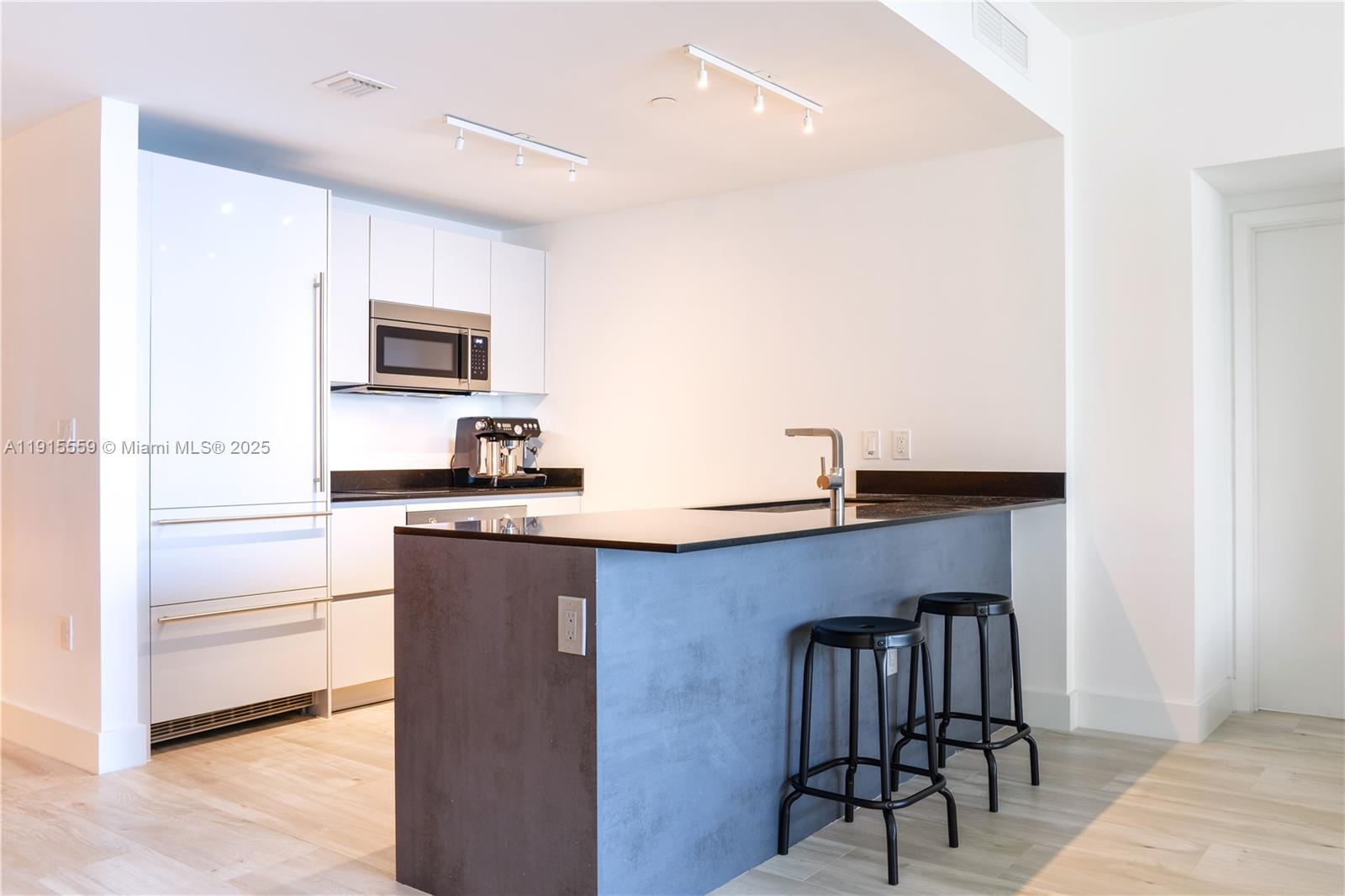 1010 Brickell Ave #3002, Miami FL 33131