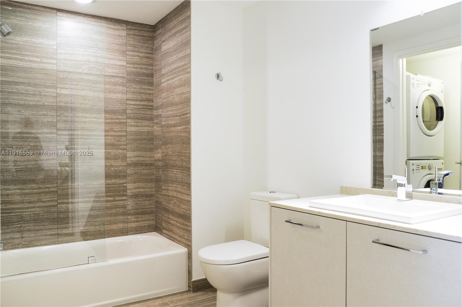 1010 Brickell Ave #3002, Miami FL 33131