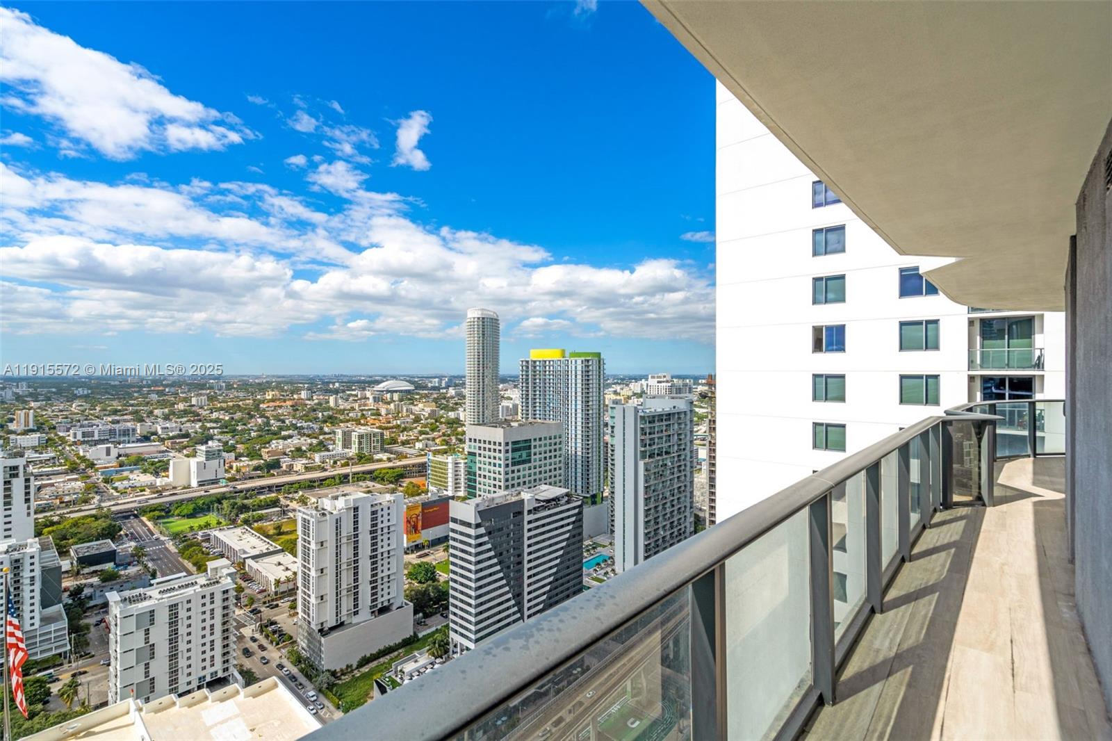 55 SW 9th St #4008, Miami FL 33130