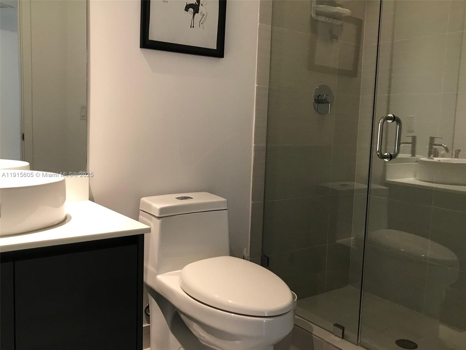 31 SE 6th St #1702, Miami FL 33131