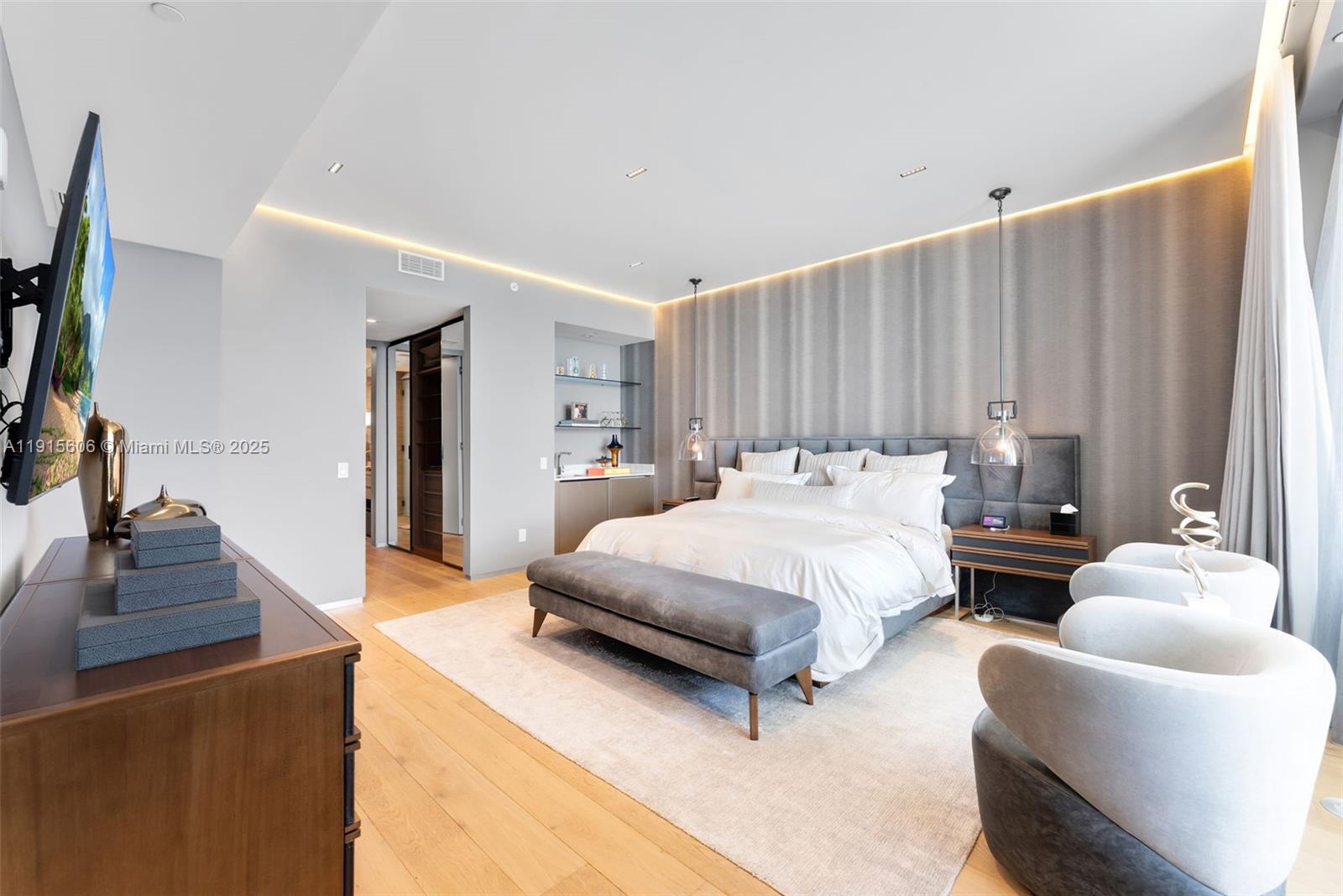 18975 Collins Ave #1002, Sunny Isles Beach FL 33160