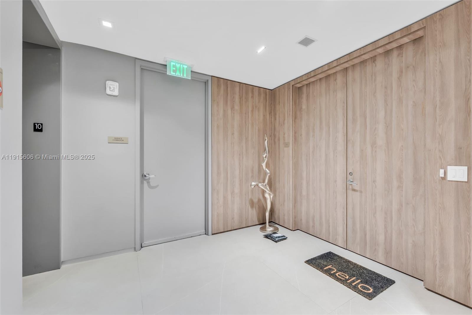 18975 Collins Ave #1002, Sunny Isles Beach FL 33160