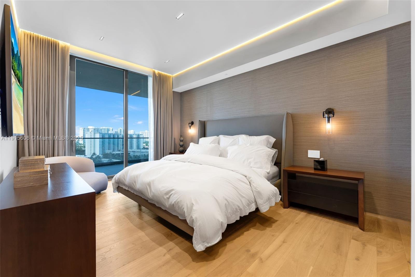 18975 Collins Ave #1002, Sunny Isles Beach FL 33160