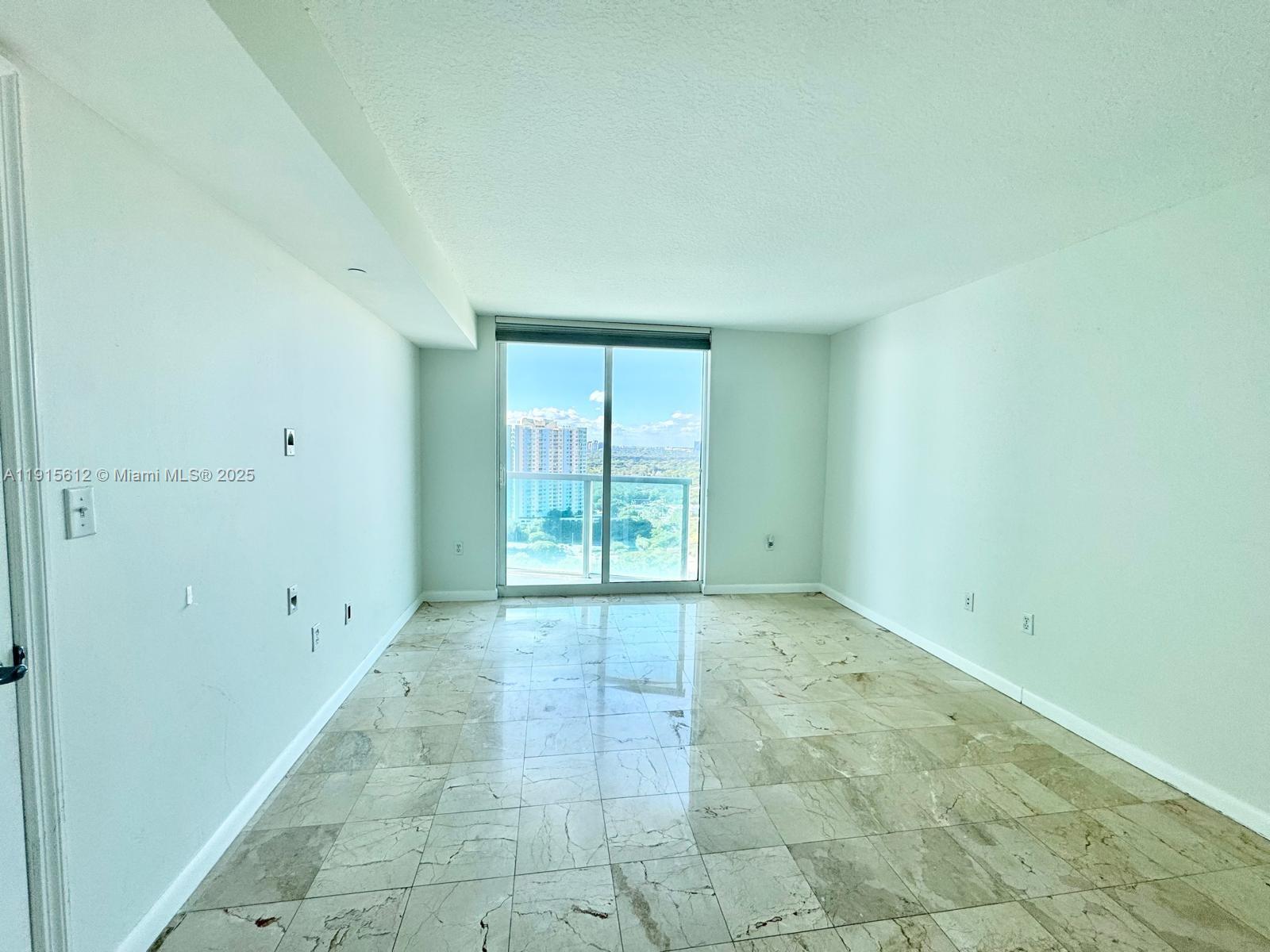 2101 Brickell Ave #2411, Miami FL 33129
