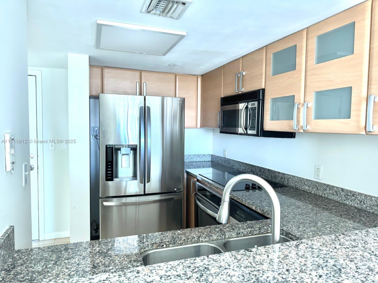 2101 Brickell Ave #2411, Miami FL 33129