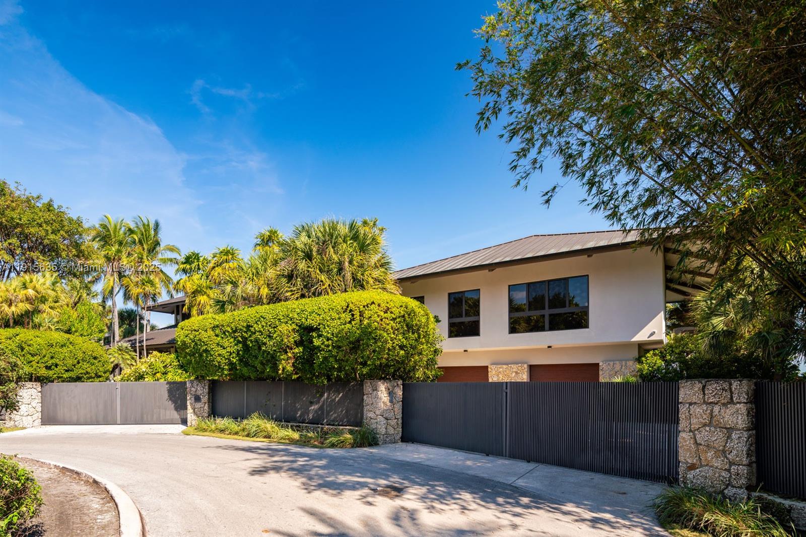 820 San Pedro Ave, Coral Gables FL 33156