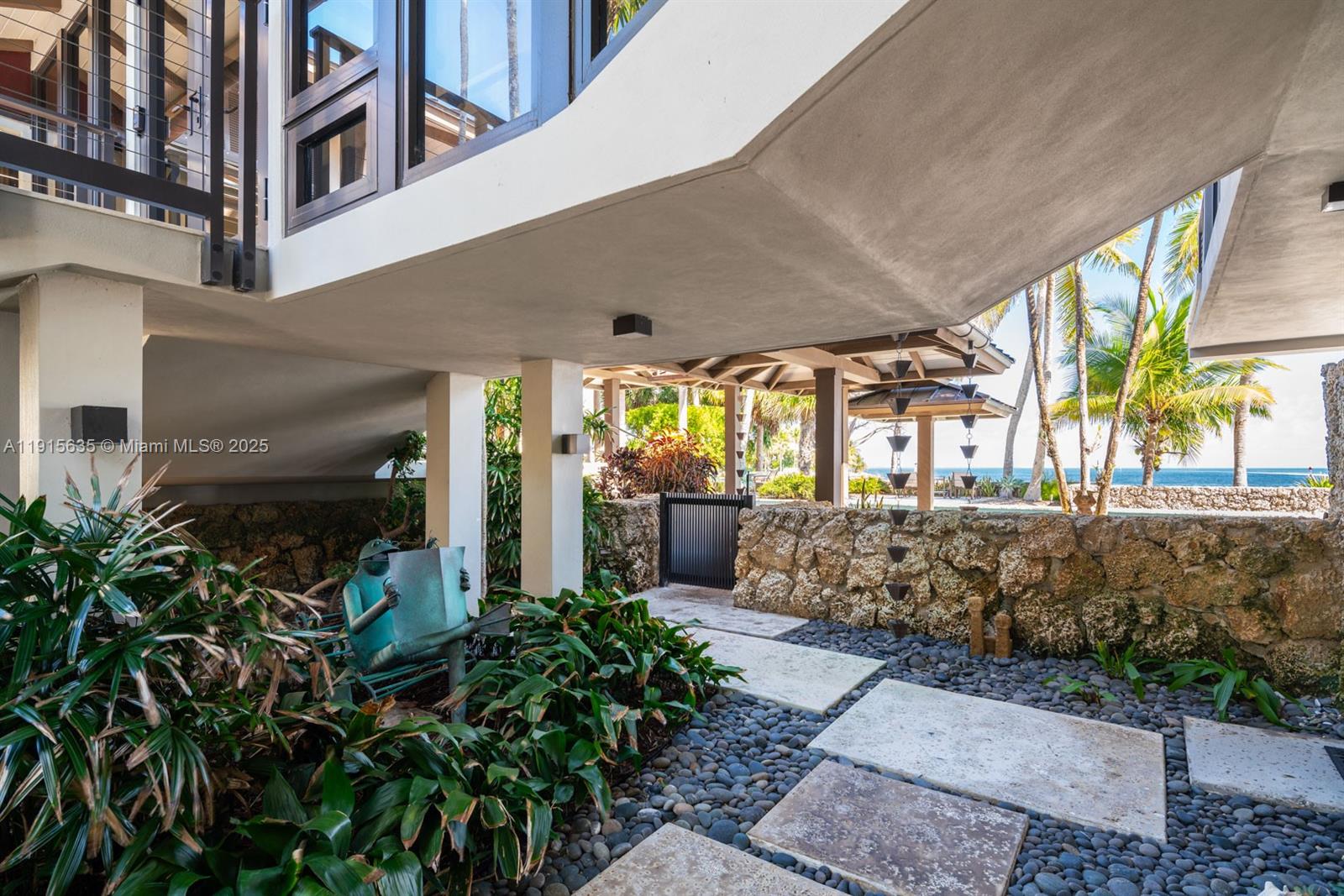 820 San Pedro Ave, Coral Gables FL 33156