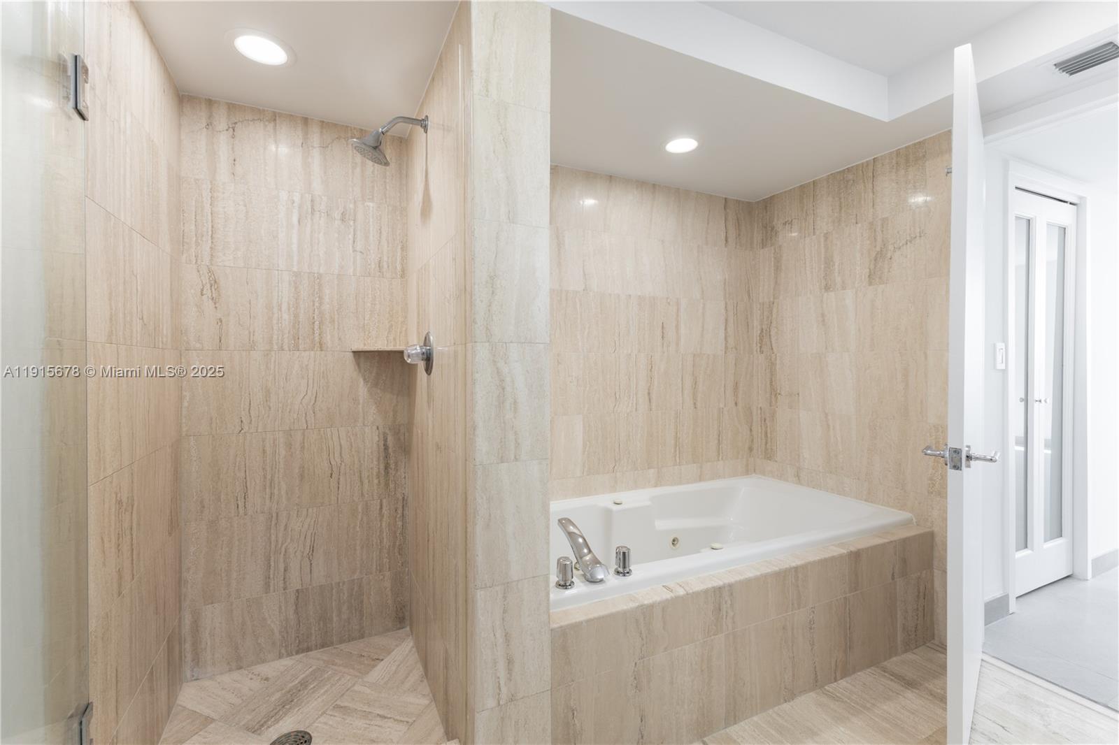 1800 Sunset Harbour Dr #1409, Miami Beach FL 33139