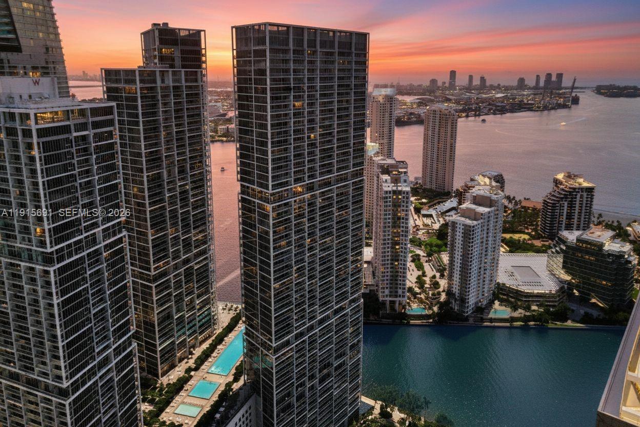 495 Brickell Ave #2206, Miami FL 33131