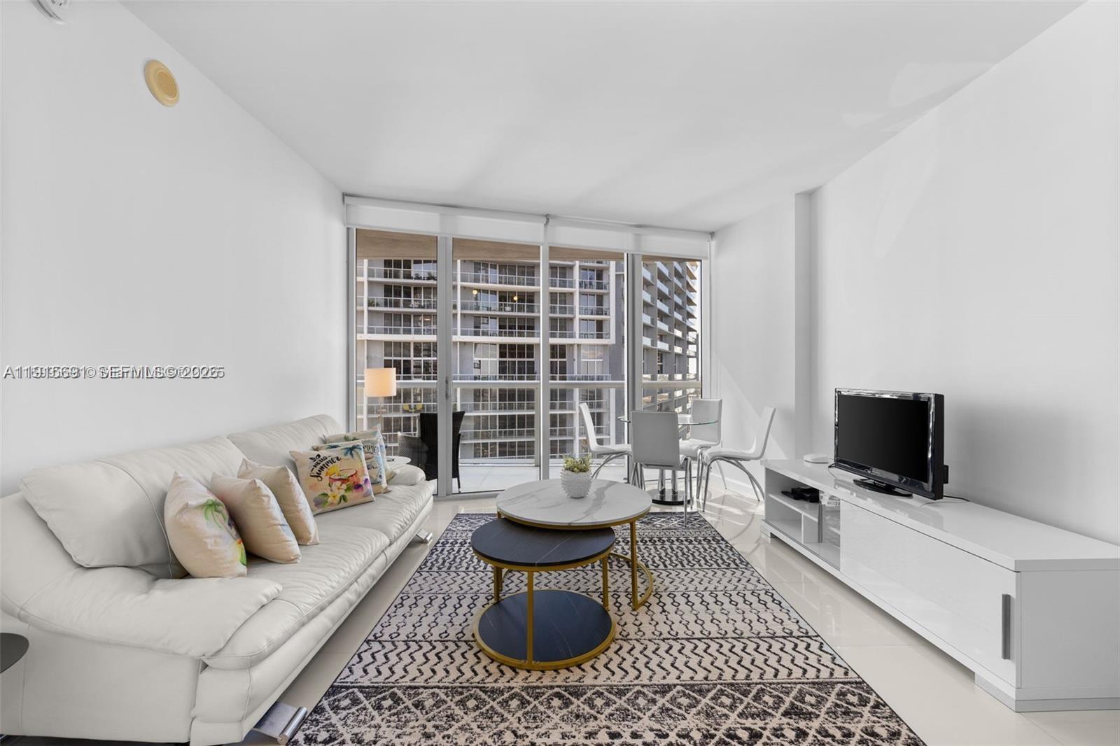 495 Brickell Ave #2206, Miami FL 33131