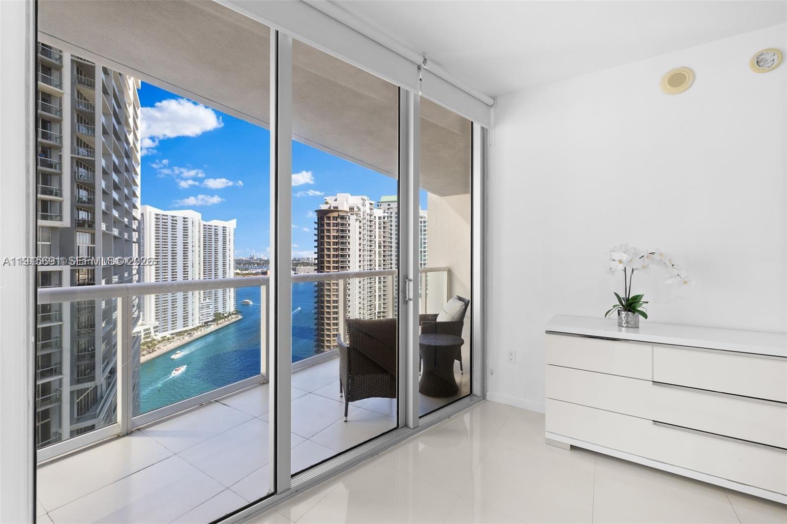 495 Brickell Ave #2206, Miami FL 33131