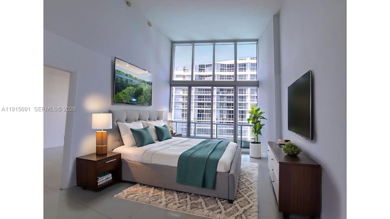 495 Brickell Ave #2206, Miami FL 33131