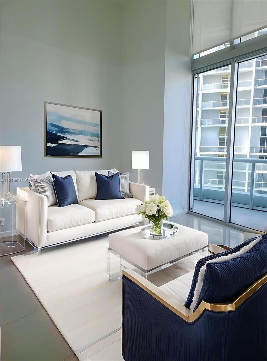 495 Brickell Ave #2206, Miami FL 33131