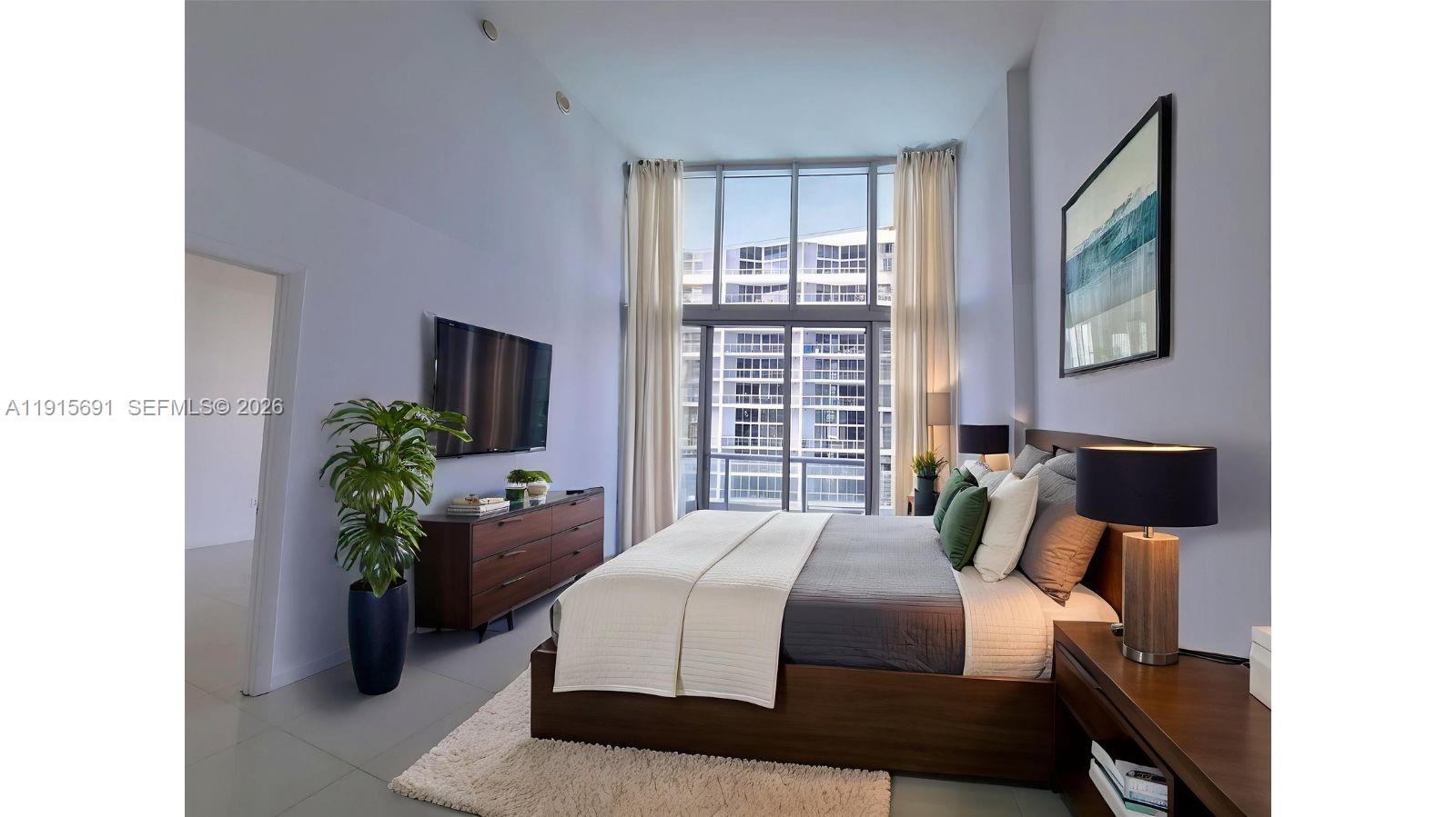 495 Brickell Ave #2206, Miami FL 33131