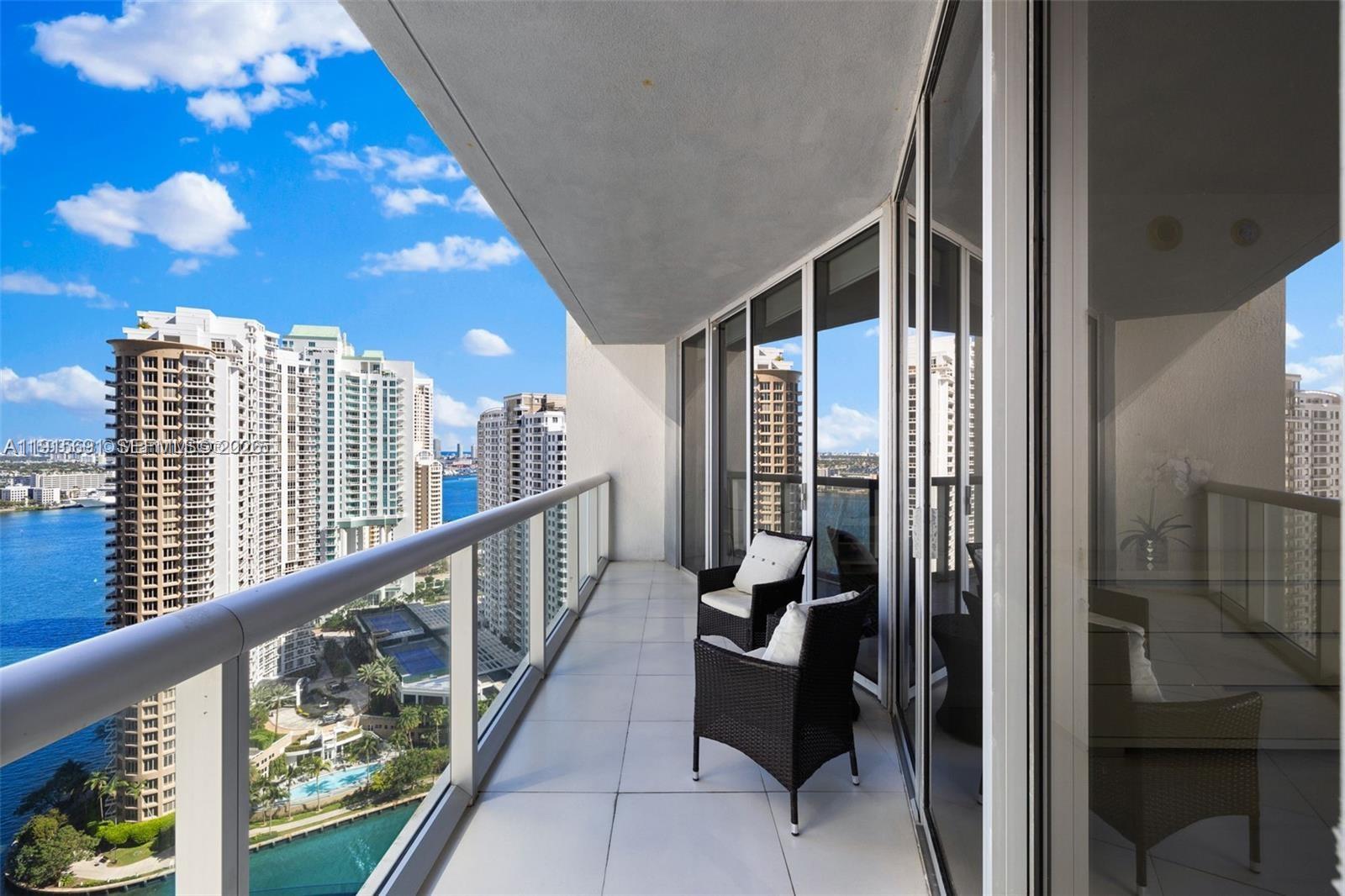 495 Brickell Ave #2206, Miami FL 33131