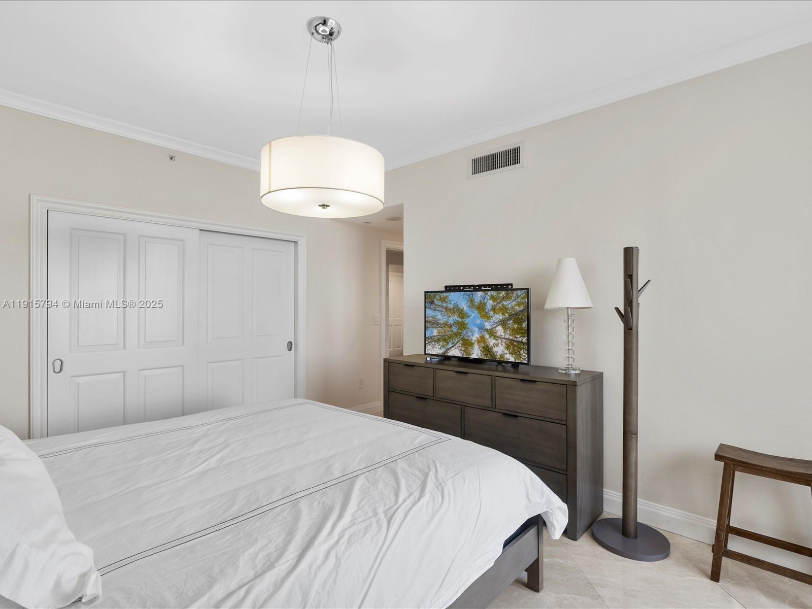 17875 Collins Ave #3305, Sunny Isles Beach FL 33160