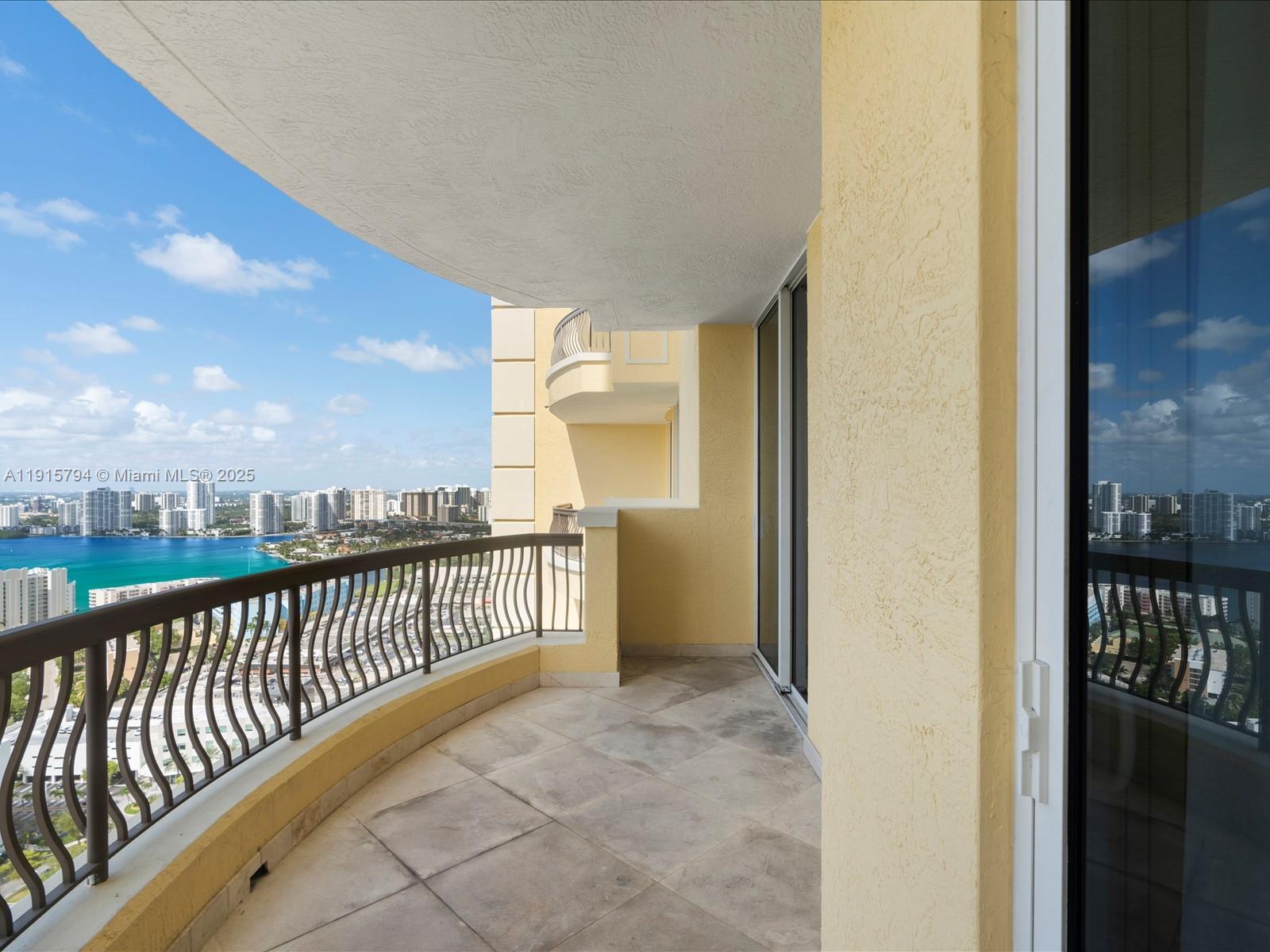 17875 Collins Ave #3305, Sunny Isles Beach FL 33160