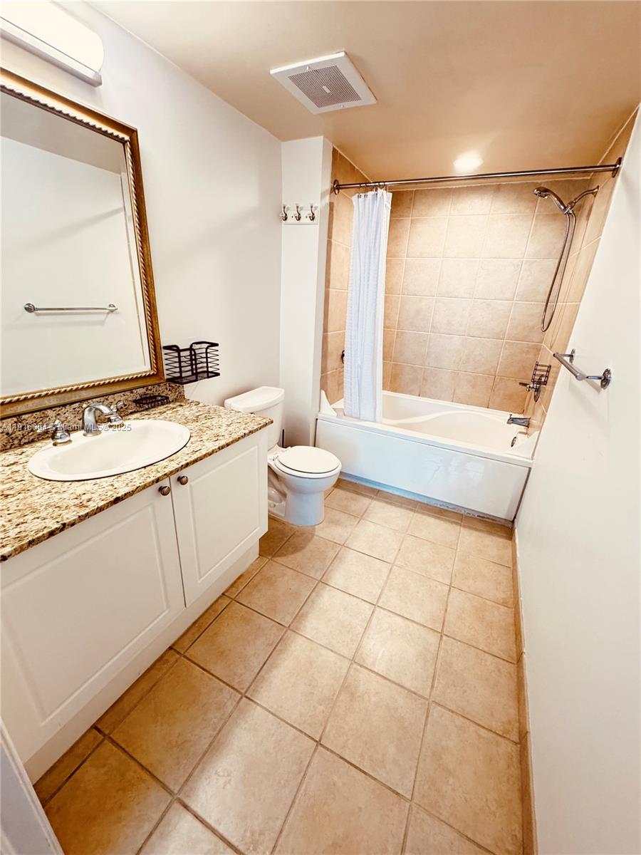 19501 W Country Club Dr #2310, Aventura FL 33180