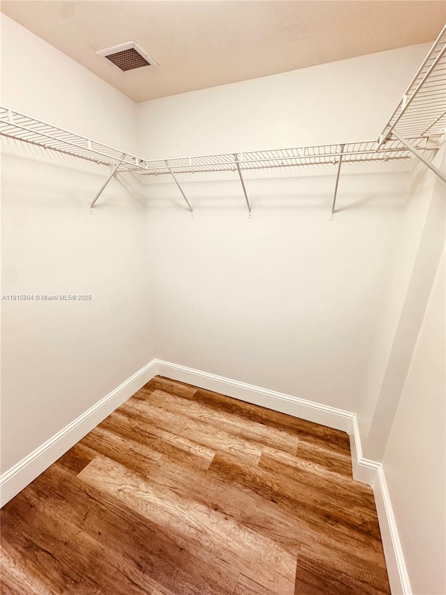 19501 W Country Club Dr #2310, Aventura FL 33180