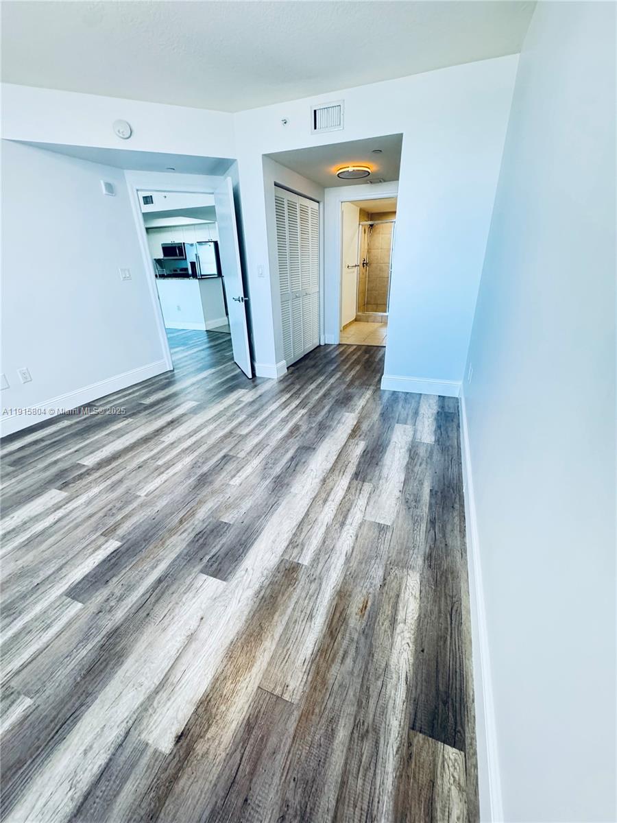 19501 W Country Club Dr #2310, Aventura FL 33180