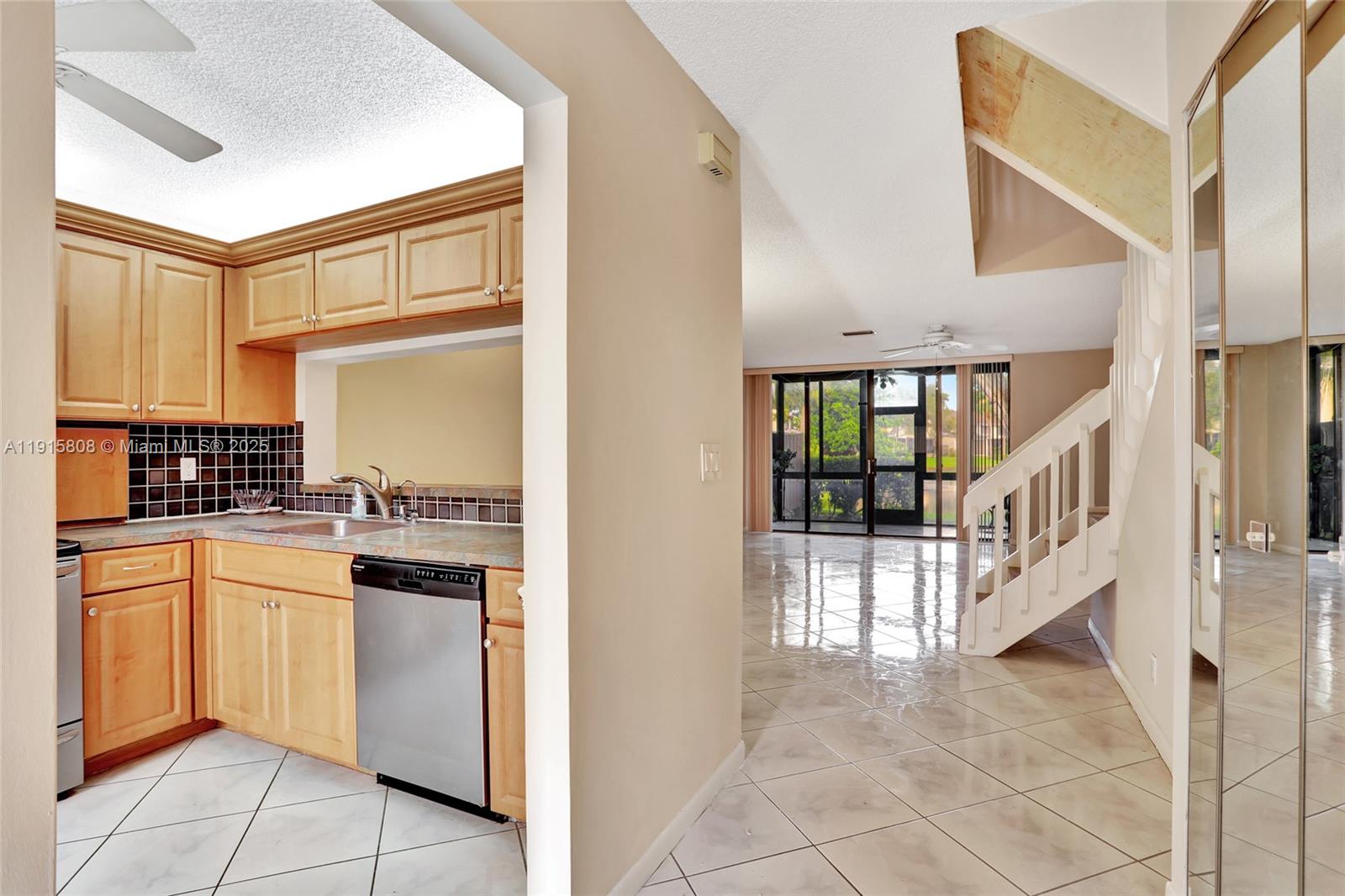 4615 S Carambola Cir S #27232, Coconut Creek FL 33066