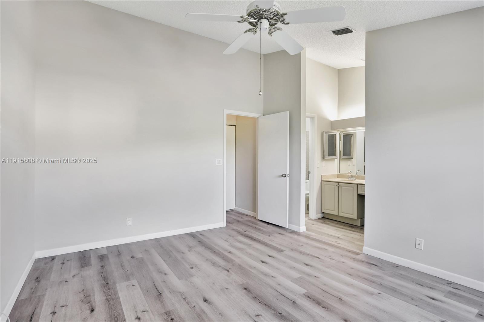 4615 S Carambola Cir S #27232, Coconut Creek FL 33066