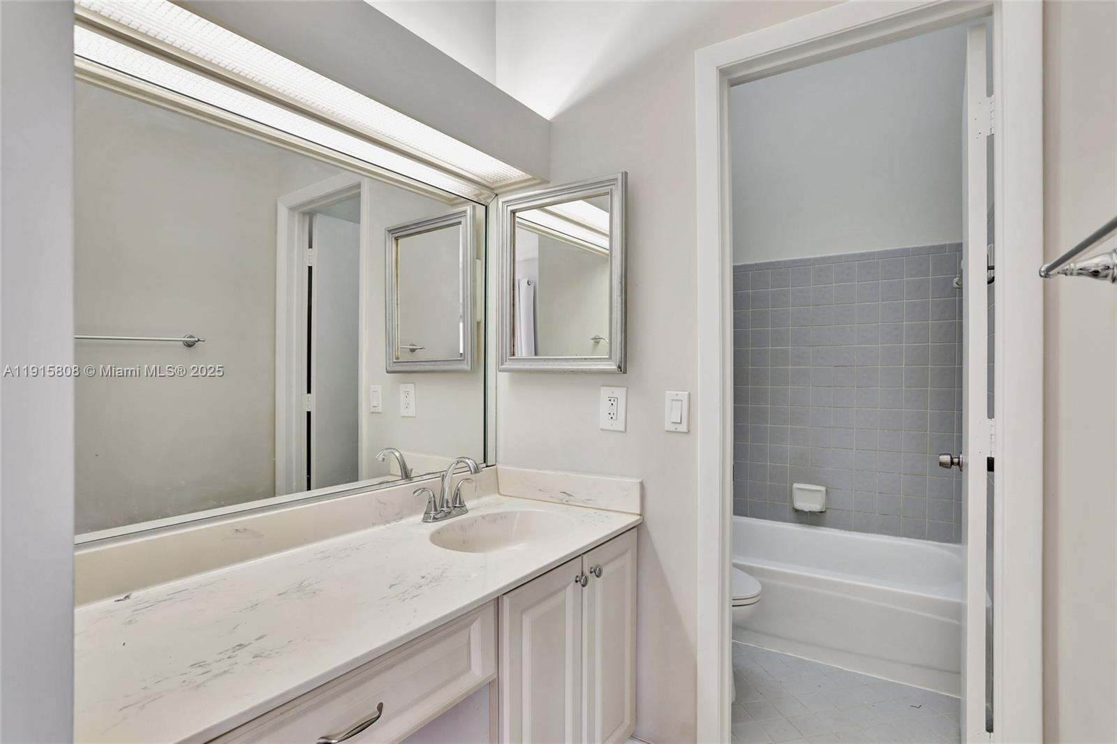 4615 S Carambola Cir S #27232, Coconut Creek FL 33066