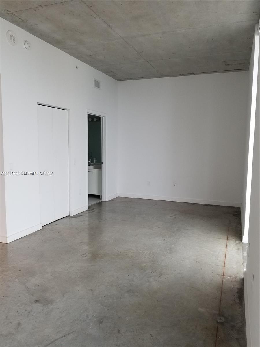 151 SE 1st St #2604, Miami FL 33131